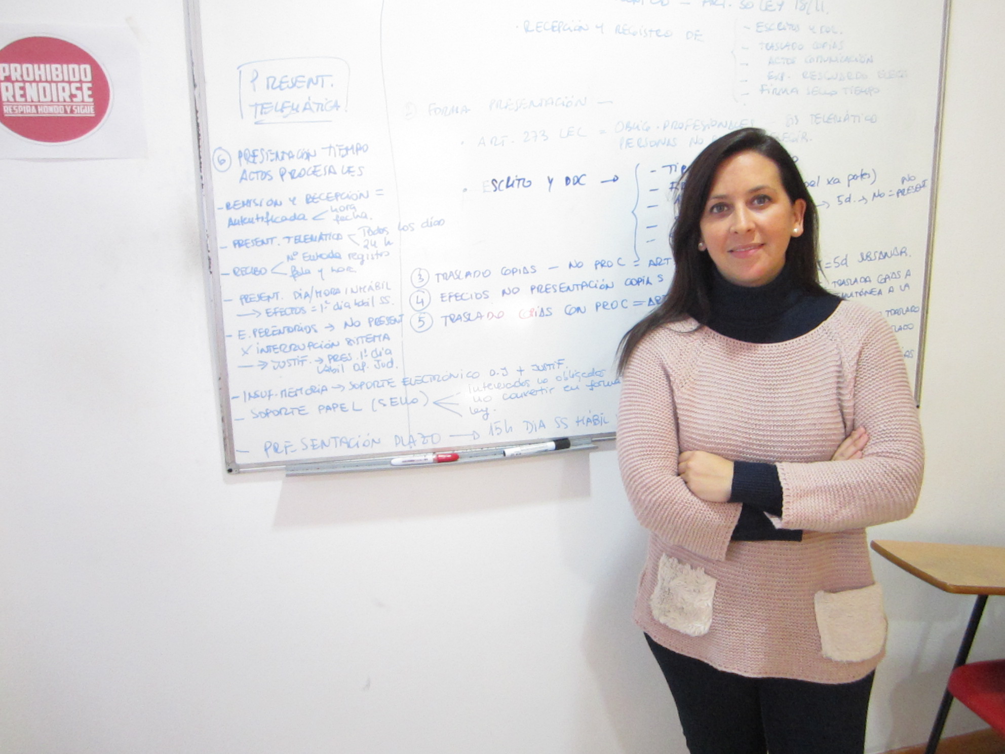 Conoce a Ana López, preparadora de oposiciones