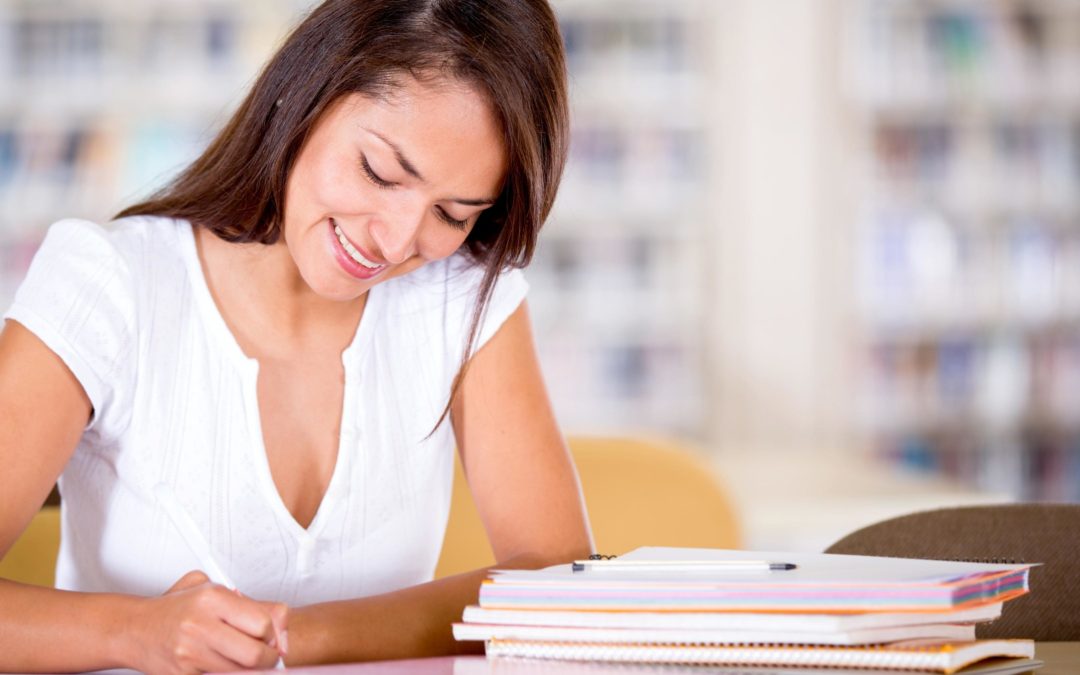 Nieves trabajando en la Universidad de Sevilla Escala Auxiliar